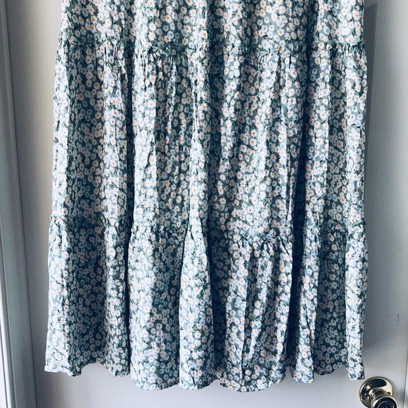 Floral MIDI Skirt - Picture 8 of 12